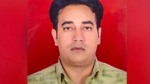 શરીર પર ચાકૂના 12 નિશાન