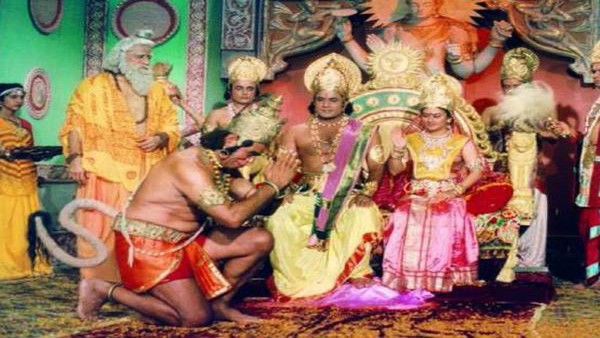 શૂટિંગ પૂરું થતાં જ લોકો દારાસિંહના પગે લાગતા હતા