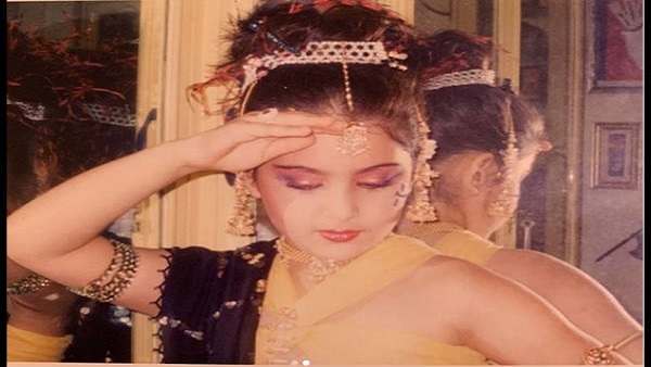 બાળપણના ફોટા