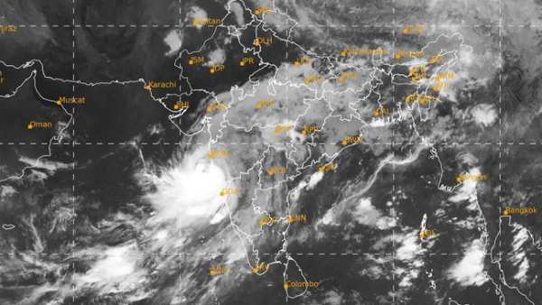 આ છે હેલ્પલાઈન નંબર