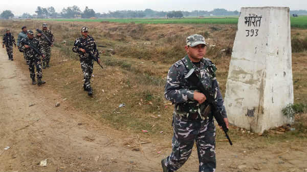 વિદેશ મંત્રાલય નજર રાખી રહ્યું છે