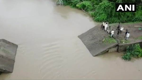 ગ્રામજનો કરતા હતા પુલનો ઉપયોગ