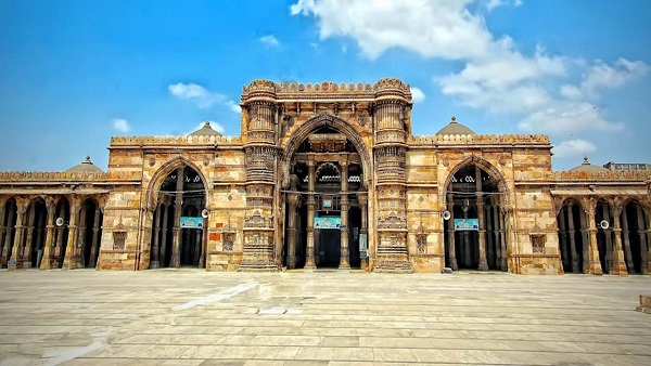3. 600 વર્ષ જૂની મસ્જિદ