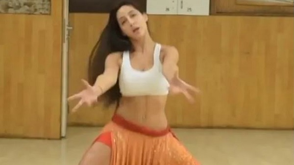 નોરા ફતેહીએ ઝલવા દેખાડ્યા