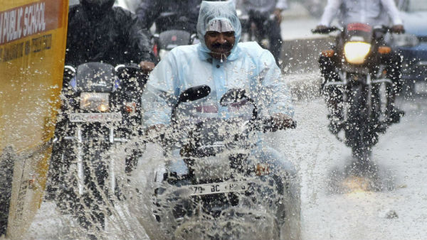 જરૂરત વિના ઘર બાર ના નીકળો