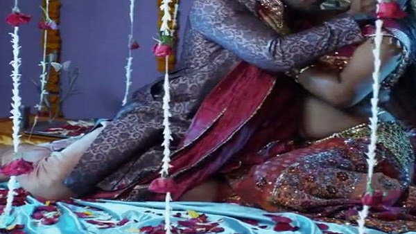 પહેલી રાતે છોકરાઓ કરે આ વાત
