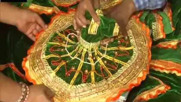 નવરત્ન જડિત વસ્ત્રોને પહેરાવવામાં આવશે