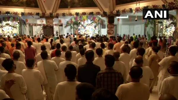 દિલ્લીના ઈસ્કોન મંદિરના ફોટા
