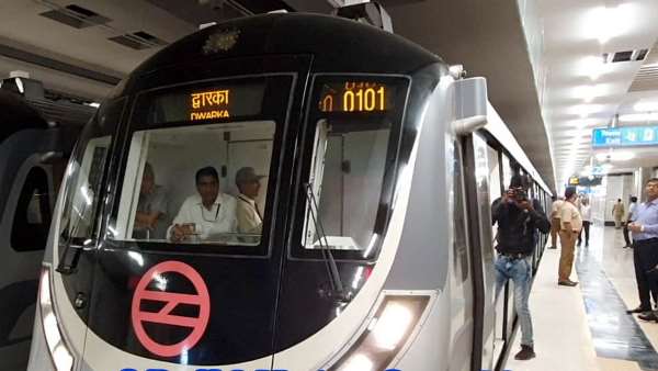 મેટ્રો ટ્રેનનું ટાઈમિંગ