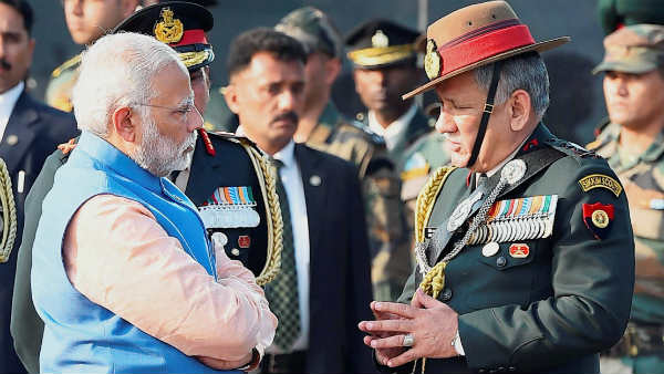 15 પૂર્વ સેના પ્રમુખોની પણ જાસૂસી