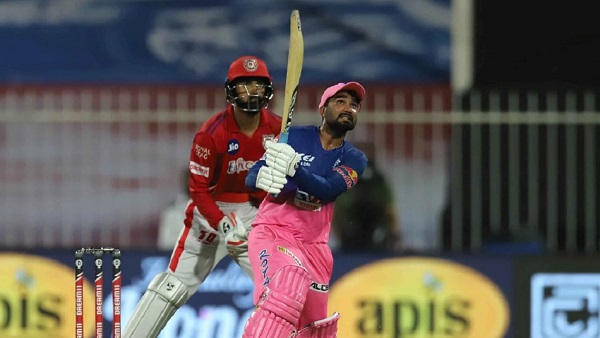 એક ઓવરમાં પાંચ છગ્ગા ફટકાર્યા