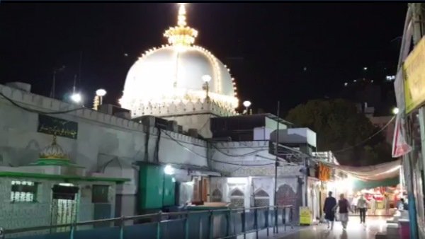 કેટલાક ધાર્મિક સંસ્થાઓની આવકનો રિપોર્ટ નથી