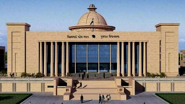 ચૂંટણી પંચ તરપથી કહેવામાં આવી આ વાત