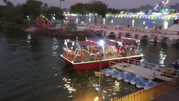 પર્યટકો માટે આકર્ષણનુ કેન્દ્ર