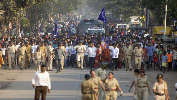 તોડ-ફોડ અને આગચંપી