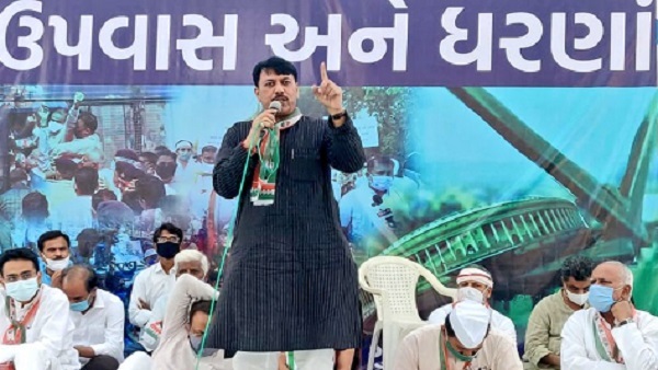 અમિત ચાવડાએ ભાજપની કાળી નીતિ પર પ્રહાર કર્યો