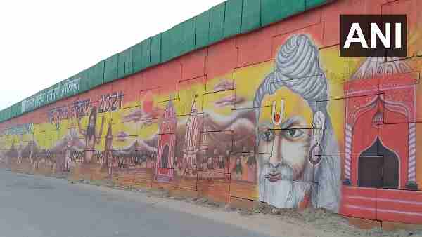 ચિત્રકામથી સજાવી દિવાલો