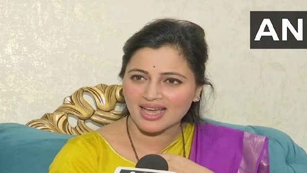 'જેલમાં નાખવાની ધમકી આપવામાં આવી'