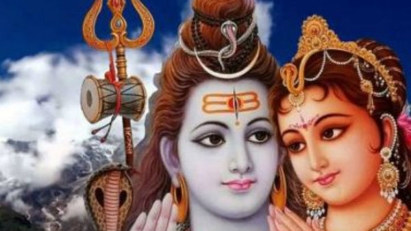 કેસર અર્પણ કરવાથી આકર્ષણમાં વધારો થાય