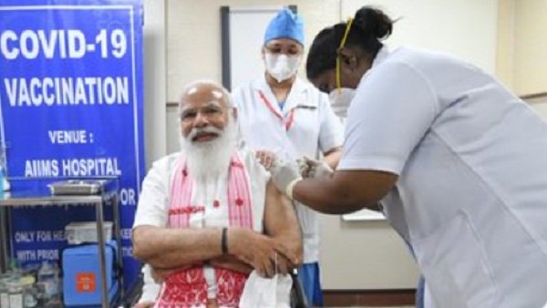 પીએમ મોદીએ આજે મૂકાવી કોરોના વેક્સીન
