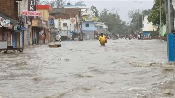 વાવાઝોડા યાસ માટે ભારે વરસાદનુ એલર્ટ
