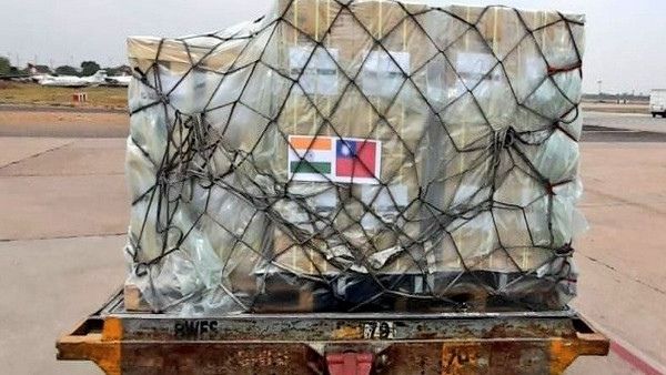 સિંગાપુર અને ઓસ્ટ્રેલિયા તરફથી મદદ