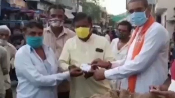 નીચે દર્શાવેલા અર્ધકુશળ પ્રકારના કામ કરતા 18થી 60 વર્ષના પુરુષો તથા મહિલા બાંધકામ શ્રમયોગી તરીકે નોંધણી કરાવી શકે