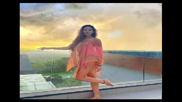 6 દિવસ પહેલા સોનાલી સહેગલનો આ બિકિની વીડિયો થયો વાયરલ