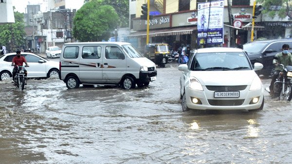 4. ભીના હોય ત્યારે વાહન ન ચલાવો
