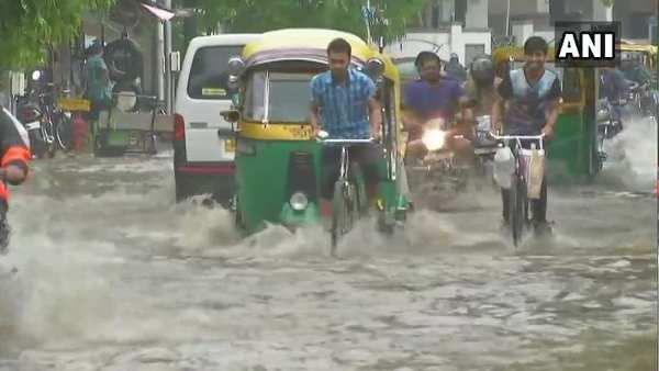 નીચાણવાળા વિસ્તારોમાં ભરાયા પાણી