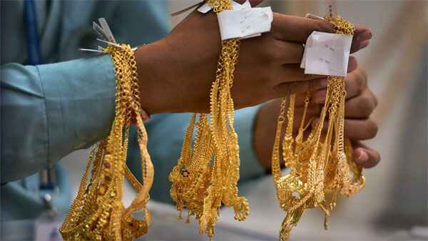 સોનું સસ્તું મળે છે