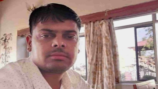 શિક્ષક મનોજે ઘરે ફોન કરીને જાણ કરી