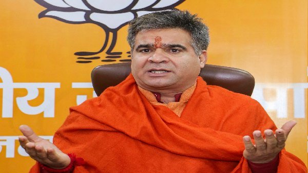 વિક્રમ રંધાવાએ 48 કલાકમાં આપવો પડશે જવાબ