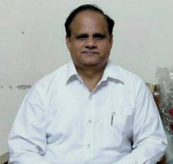 3. ઝાકિર ખાન, આઈએએસ