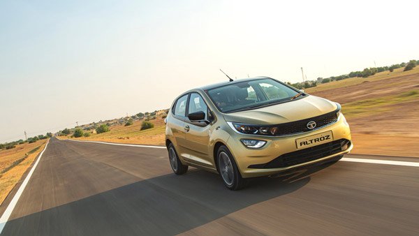Tata Altroz - 5 સ્ટાર (AOP સ્કોર: 16.12)