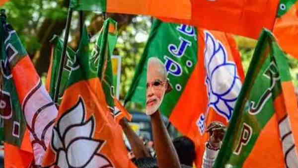 અનિલ શર્મા અને દિનેશ ખટીક પણ મેદાનમાં છે