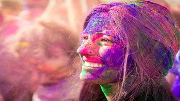 ચહેરા પરથી હોળીના રંગો કેવી રીતે હટાવવા