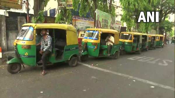 પોલિસે એક યાત્રા સુવિધાની વ્યવસ્થા કરી