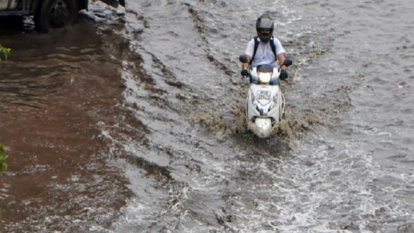 વેસ્ટર્ન ડિસ્ટર્બન્સ સક્રિય