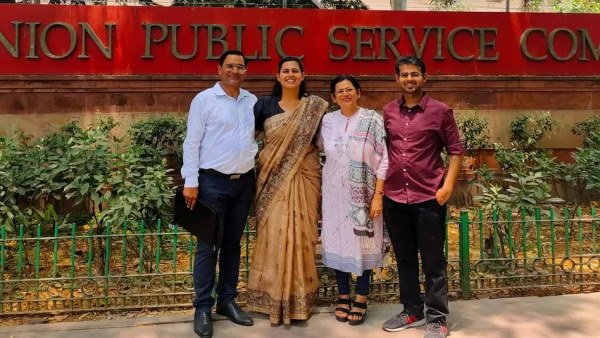 ગામિની સિંગલા, AIR-3 UPSC 2021
