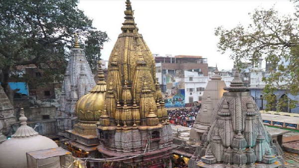 મસ્જિદમાં શિવલિંગ મળવાનો દાવો, મુસ્લિમ પક્ષે કહ્યું- ફૂવારો છે