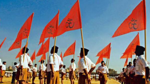 યુપીમાં સંઘની શાખા Vs AAPની ત્રિરંગા શાખા