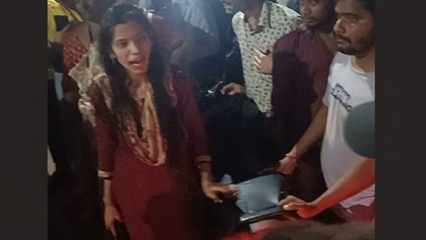 'લગ્ન પહેલાં મારો ભાઈ મને ફાંસીએ લટકાવતો હતો...'
