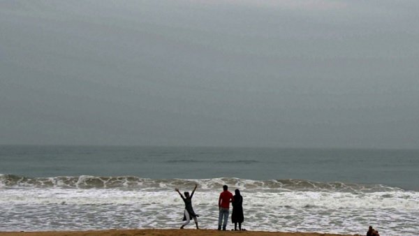 જોરદાર વરસાદના અણસાર
