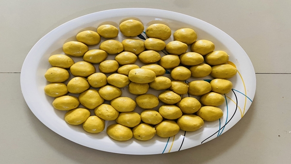 બેસનના લાડુ