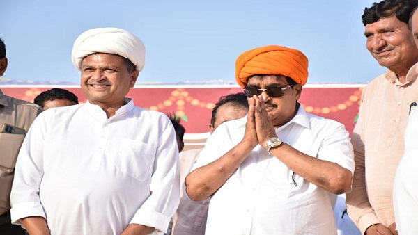 પાટીલે પાણી મુદ્દે જીજ્ઞેશ મેવાણીને આપ્યો પાણીદાર જવાબ