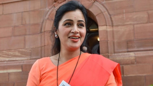 નવનીત રાણાએ ઉદ્ધવ ઠાકરેને પડકાર ફેંક્યો