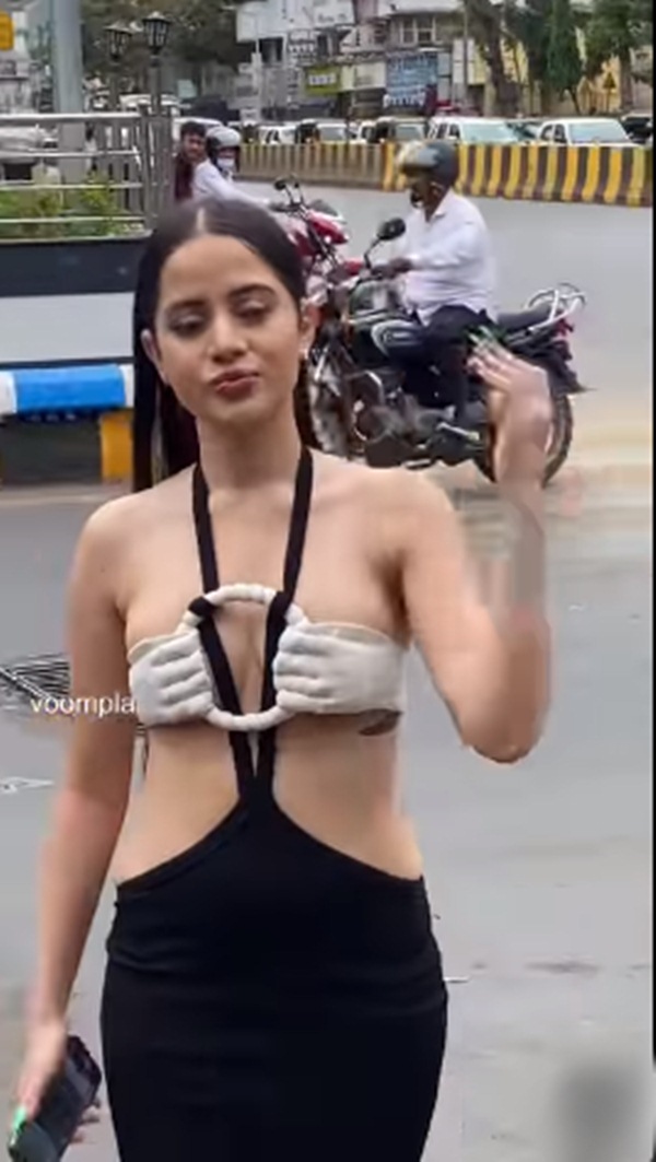 બંગડી પર ગ્લોવ્ઝ લપેટીને બનાવી બ્રા