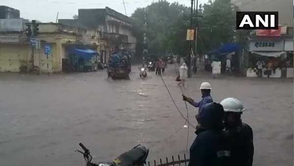 જૂનાગઢના વંથલી ગામમાં 1 કલાકમાં 6 ઈંચ વરસાદ