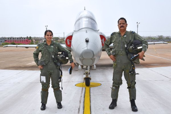 પુત્રી ડિસેમ્બર 2021માં ભારતીય વાયુસેનામાં જોડાઈ હતી